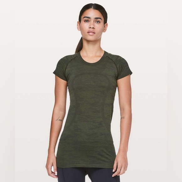 Lululemon Swiftly Tech Short Sleeve  Tshirt - Green/Black - Picture 1 of 3